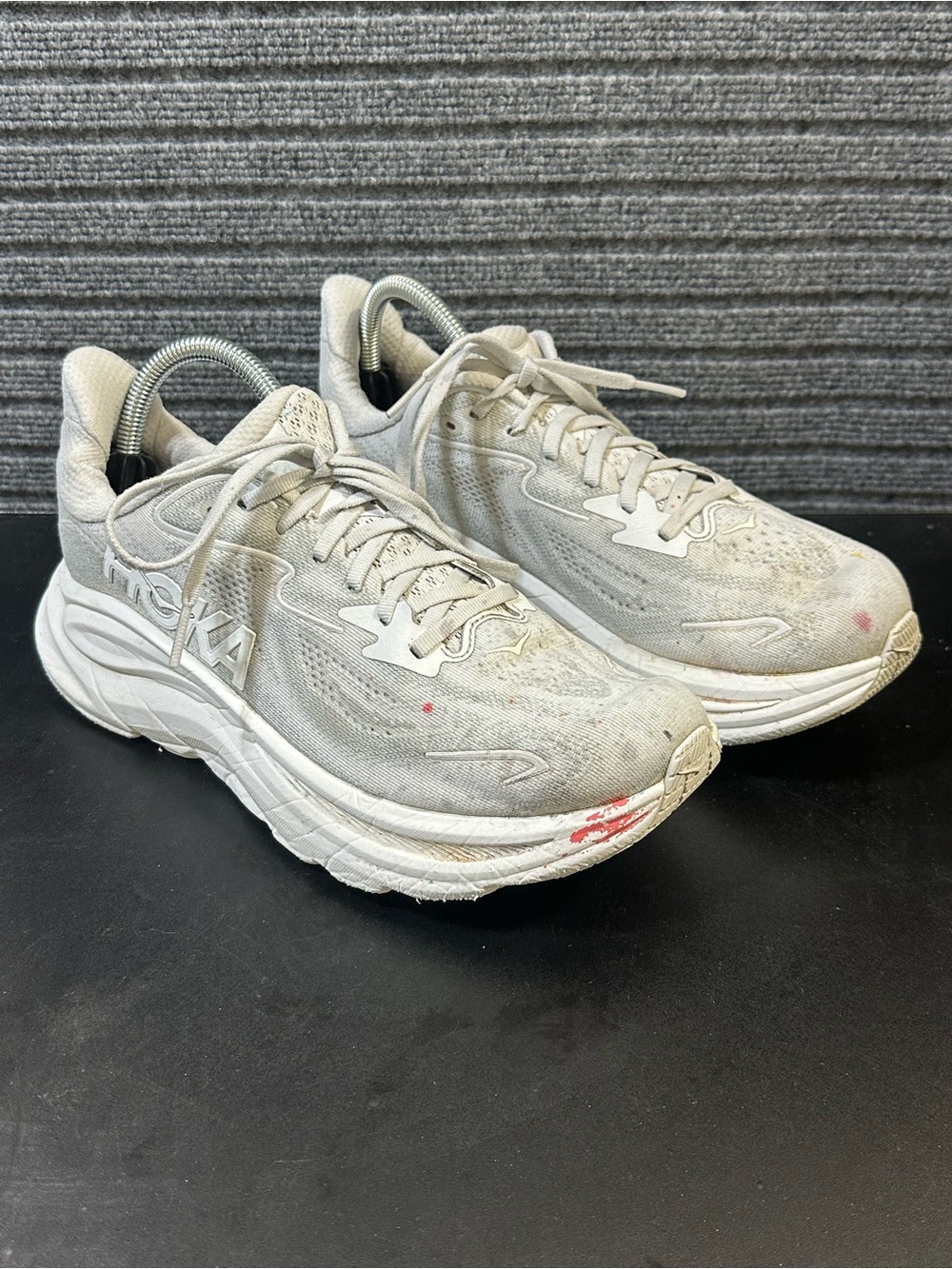 Hoka Clifton 10